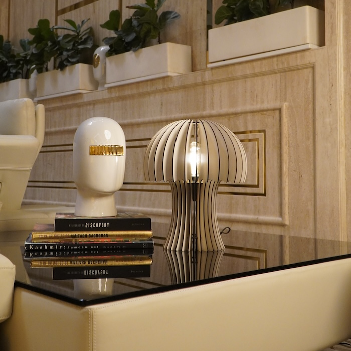 Modern Mushroom Table Lamp with Curved Shade