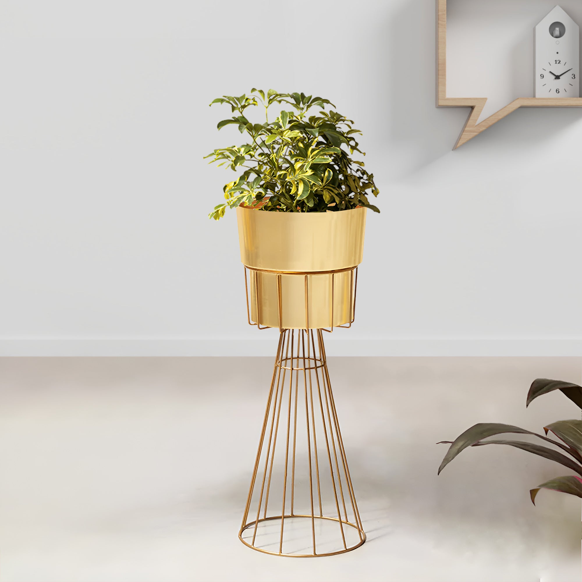 Avant Garden Golden Finish - Medium Size Planter