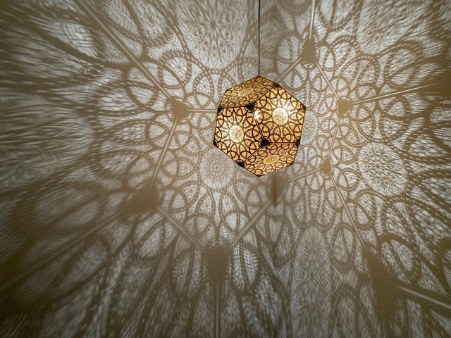 Designer Shadow Casting Pendant Lamp