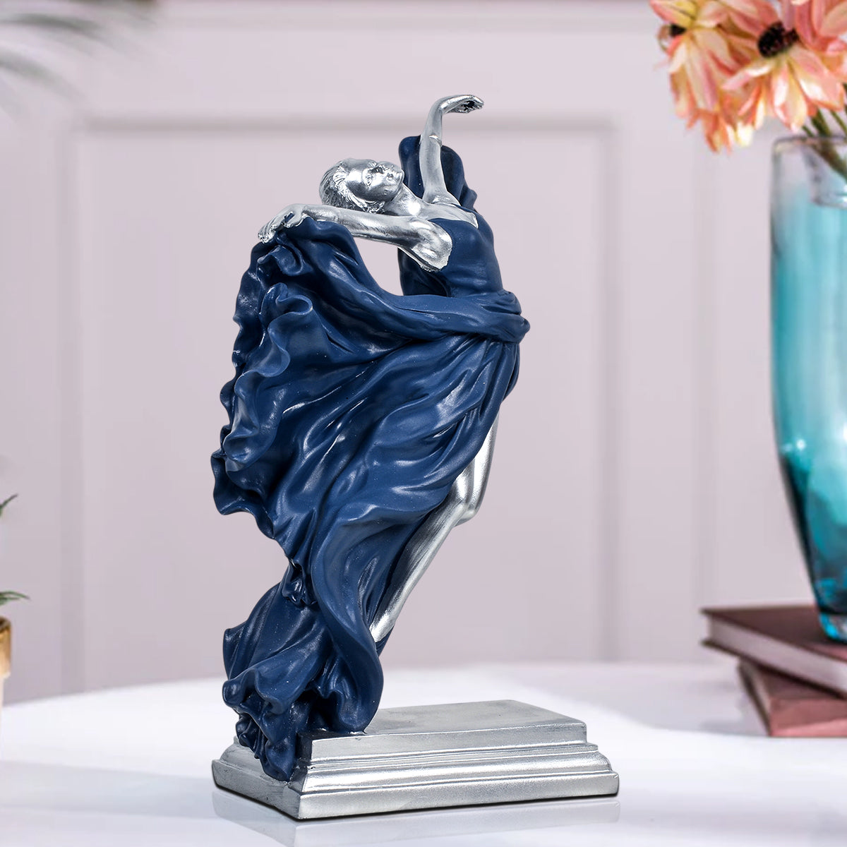 Elegant Dancing Girl Statue Table Decoration Showpiece