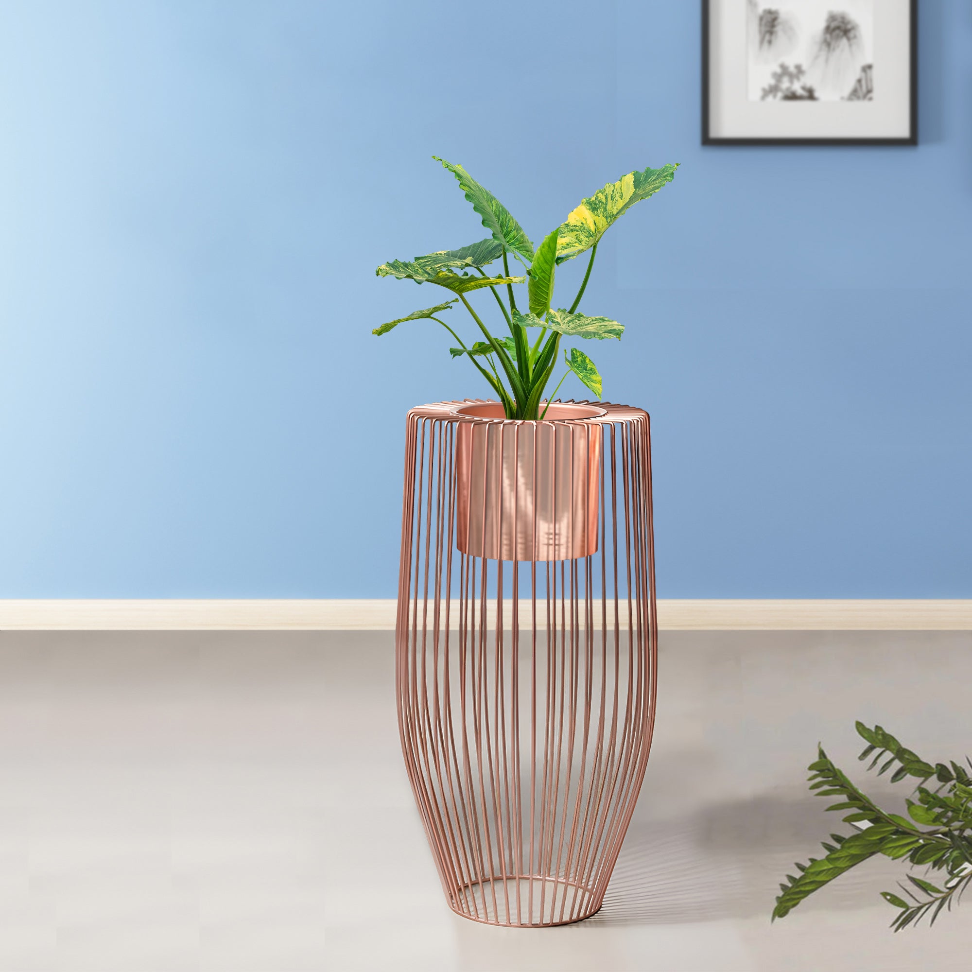 Euphoric Earth Ross Gold Stand & Ross Gold Finish Pot - Medium Size Planter