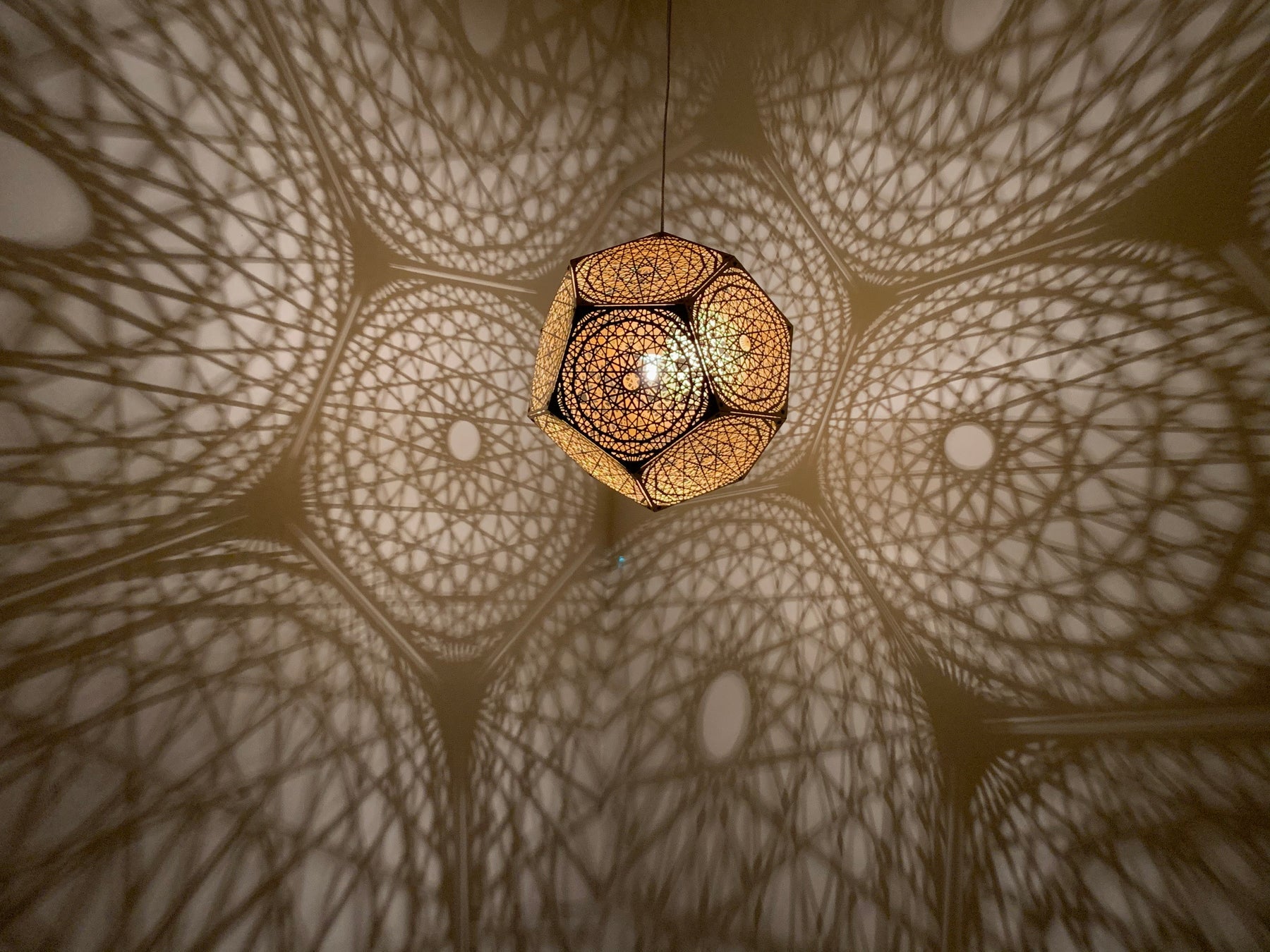 Luxury Laser-Cut Hanging Lamp