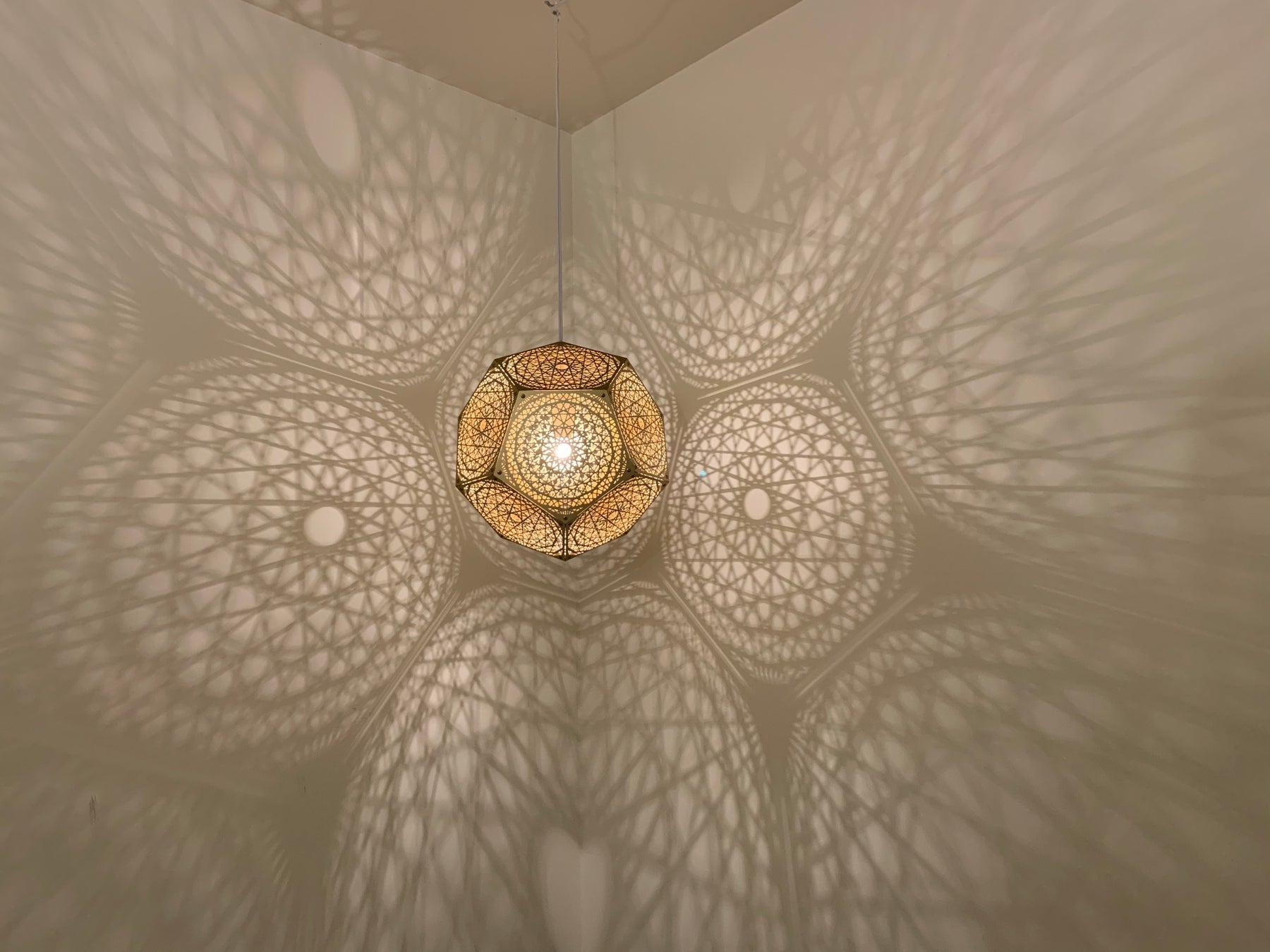 Luxury Laser-Cut Hanging Lamp