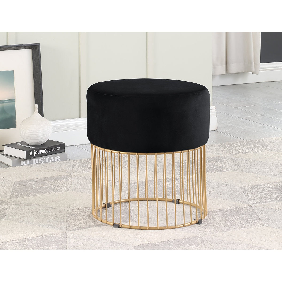 Sleek Rich Black Steel Stool with Luxurious Gold Frame