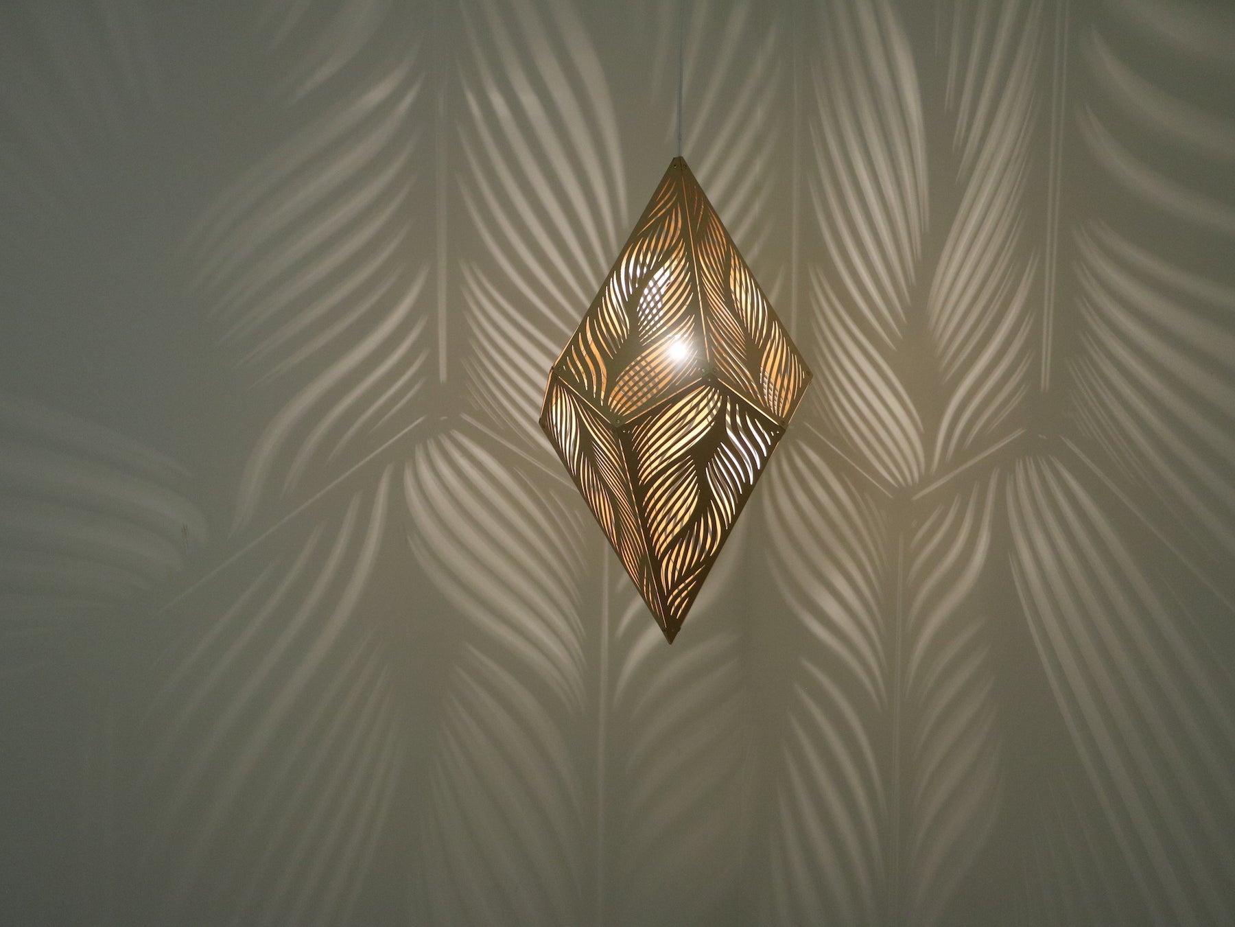 Stylish Laser-Cut Hanging Lamp