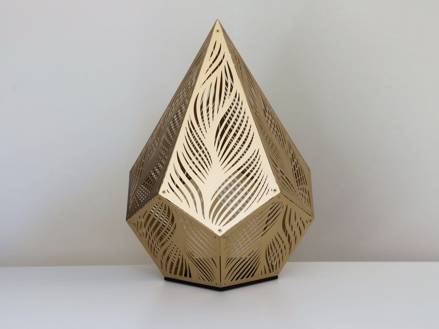 Stylish Shadow Casting Lamp