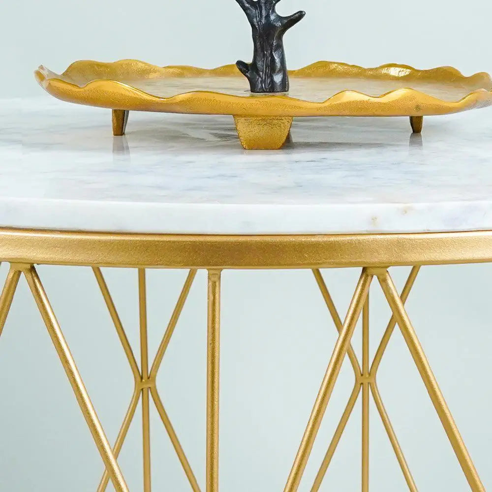 Center Table in Criss Cross Pattern