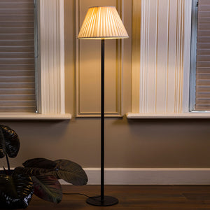 Classic Floor Lamp with Pleated fabric In Off White Color