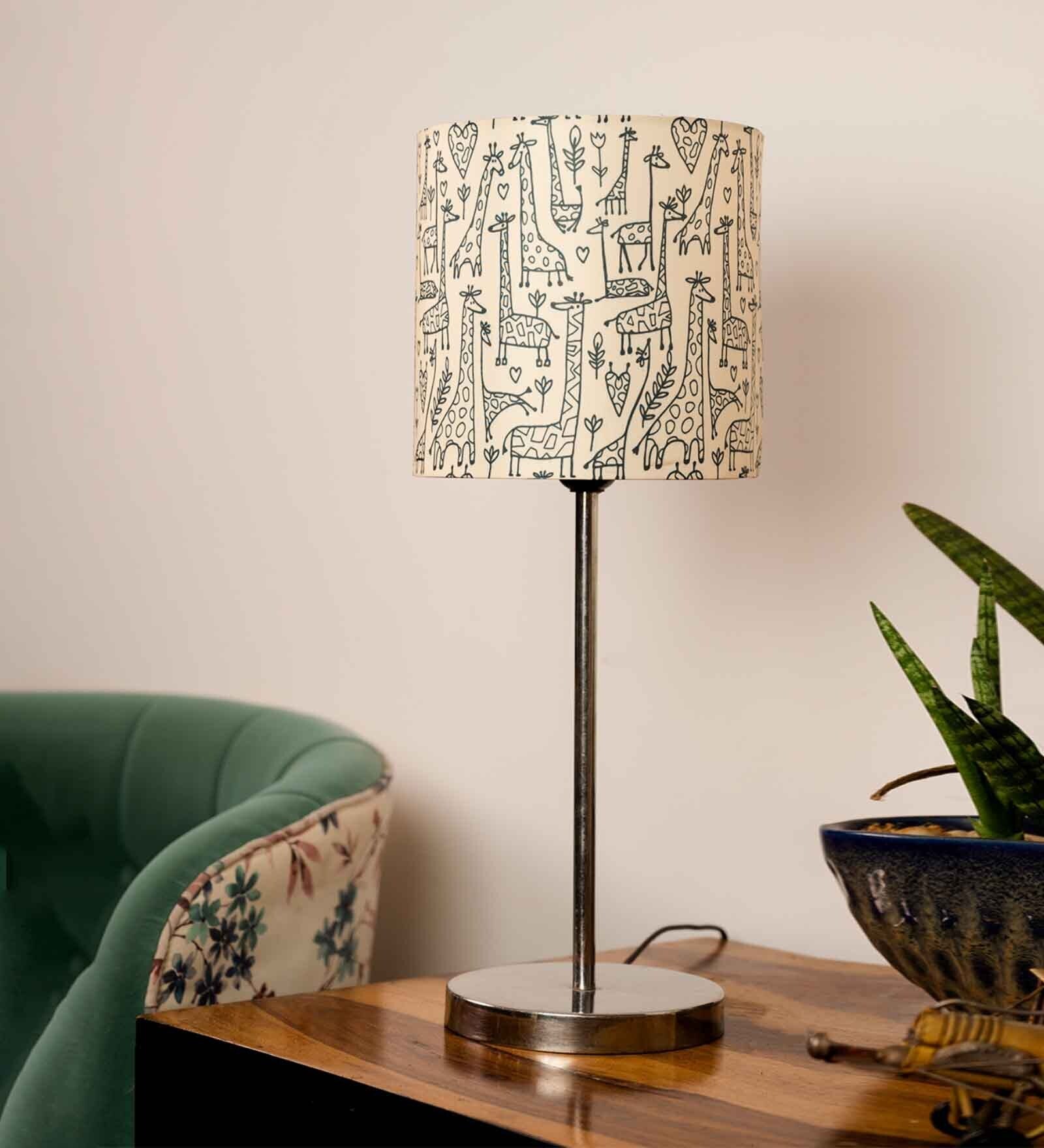 Classic Giraffe Art Shade Table Lamp with Silver Finish Base