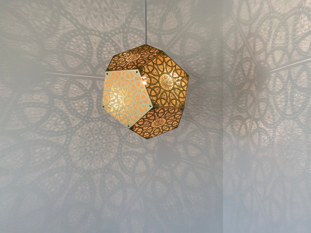 Designer Shadow Casting Pendant Lamp