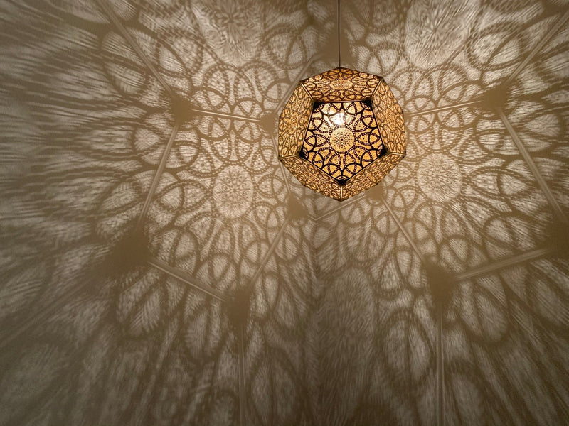 Designer Shadow Casting Pendant Lamp