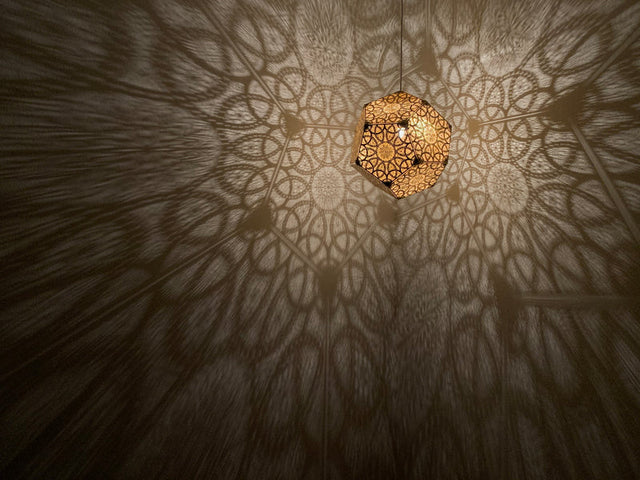 Designer Shadow Casting Pendant Lamp