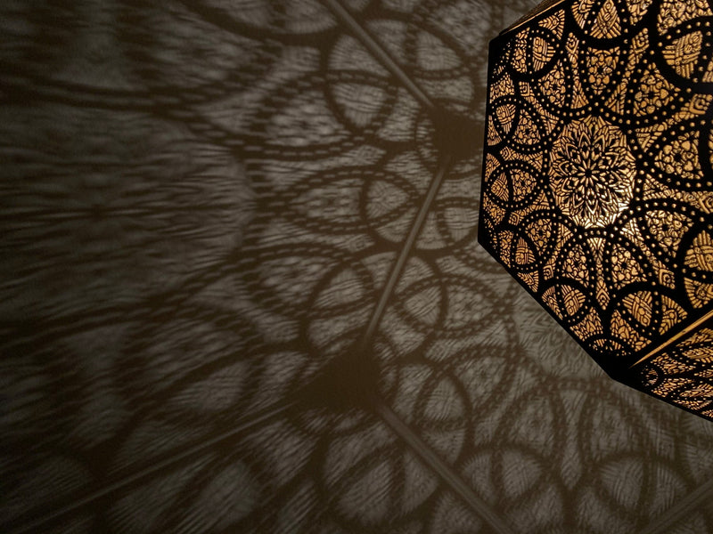 Designer Shadow Casting Pendant Lamp