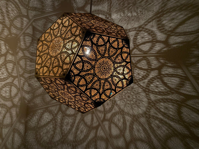 Designer Shadow Casting Pendant Lamp