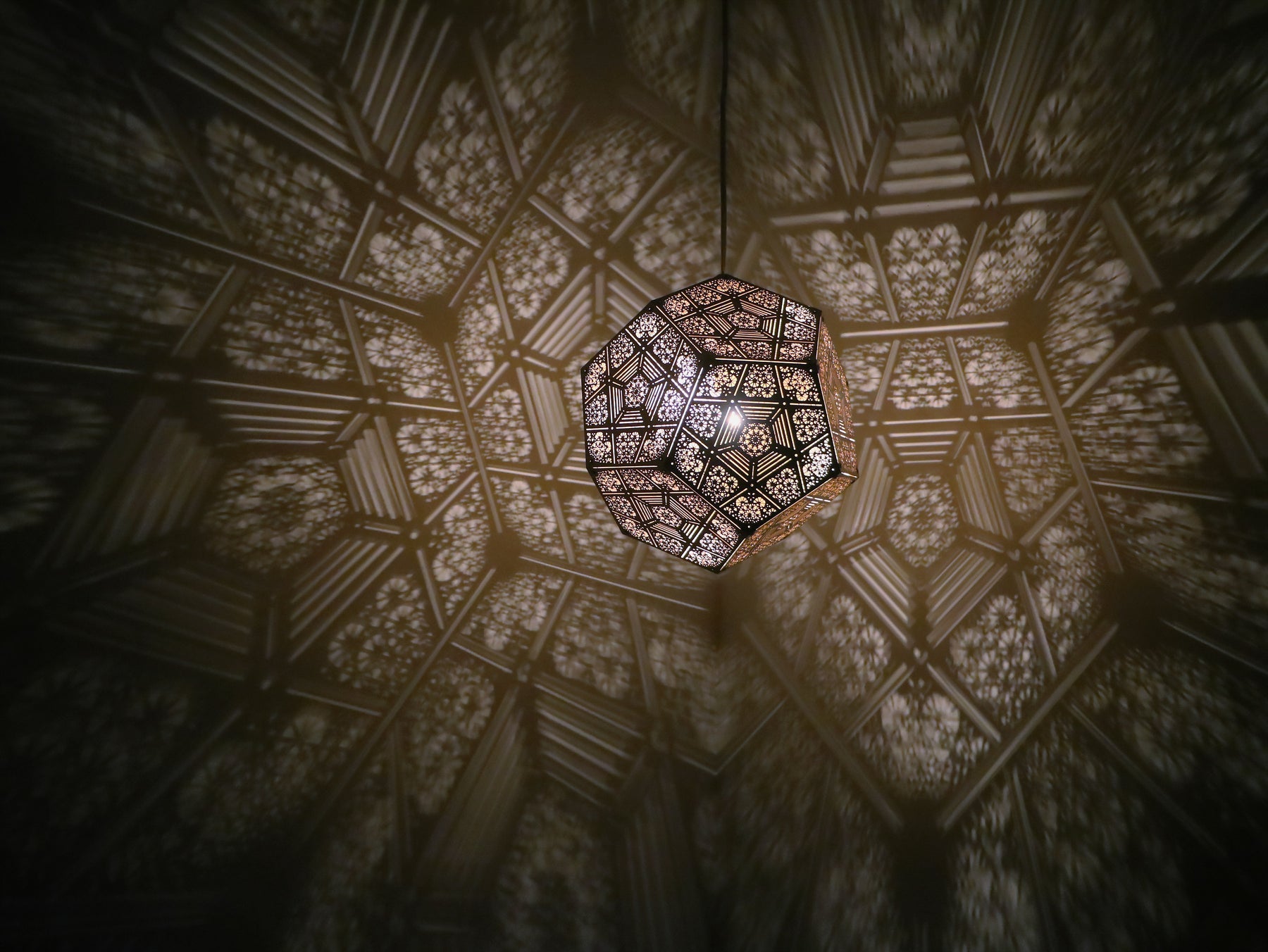 Designer Shadow Effect Hanging Lamp