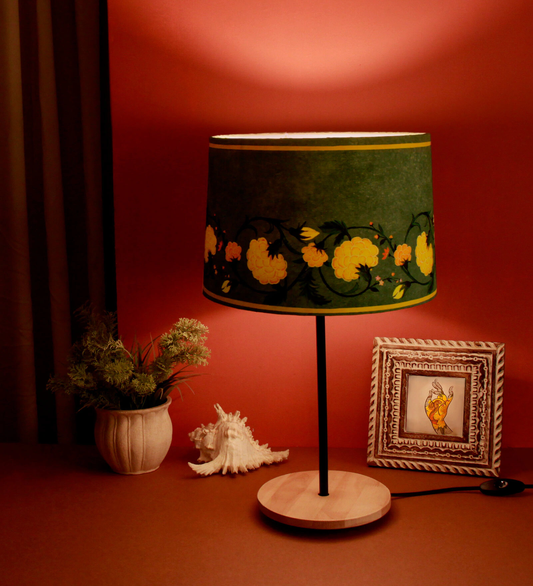 Drum Green Shaped Polyester Shade Table Lamp with Wood Base