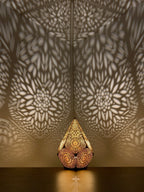 Elegant Golden Table Lamp