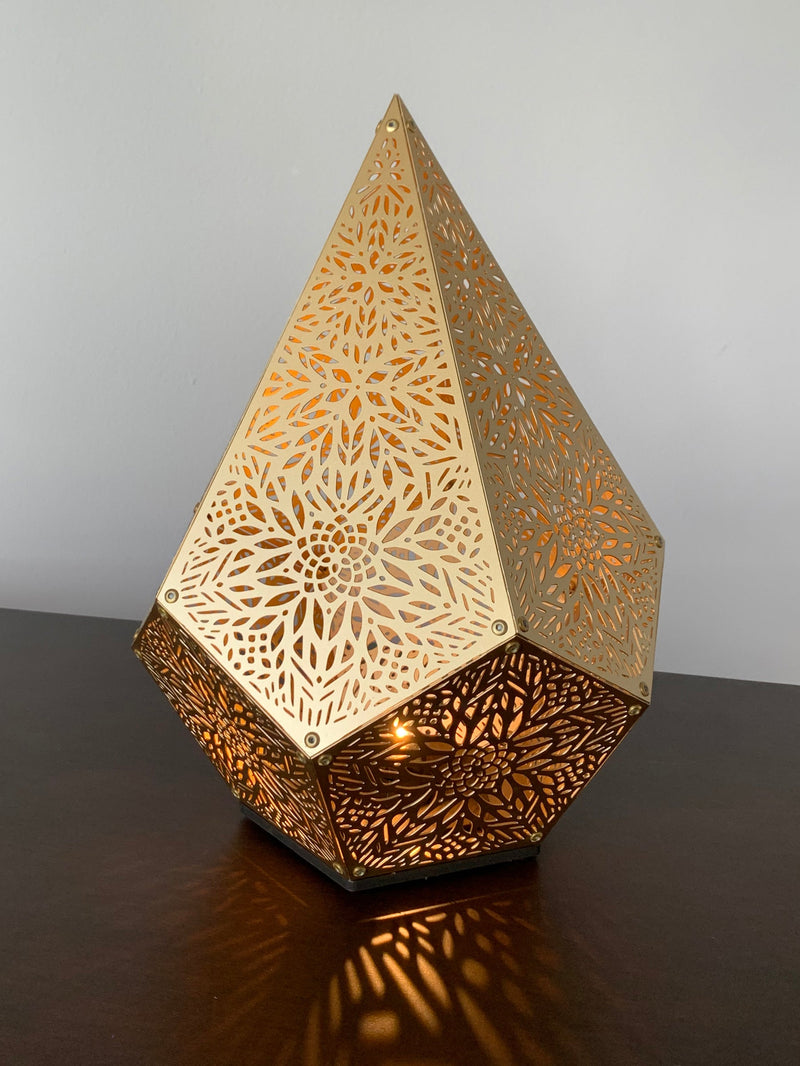 Elegant Golden Table Lamp