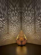 Elegant Golden Table Lamp