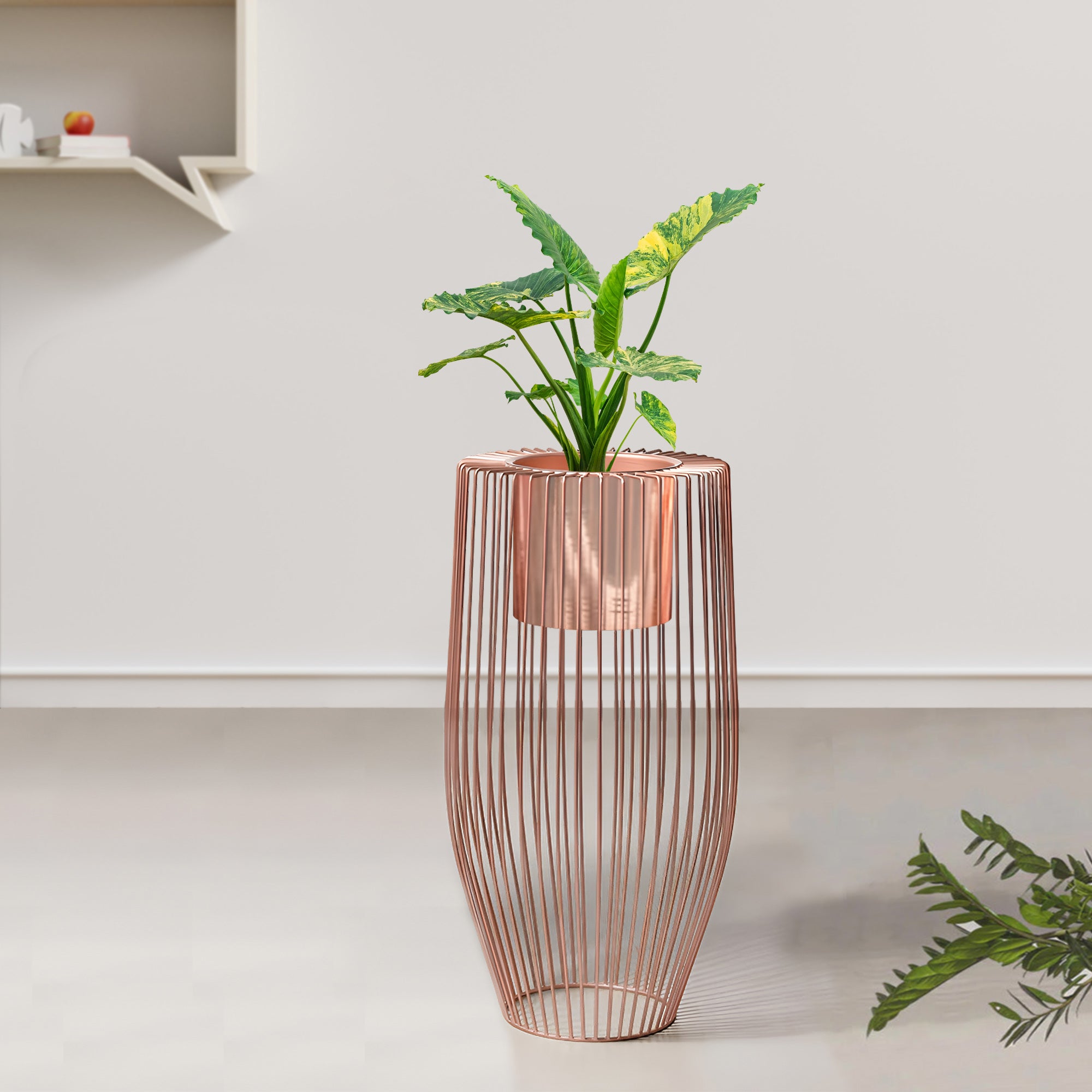 Euphoric Earth Ross Gold Stand & Ross Gold Finish Pot - Medium Size Planter
