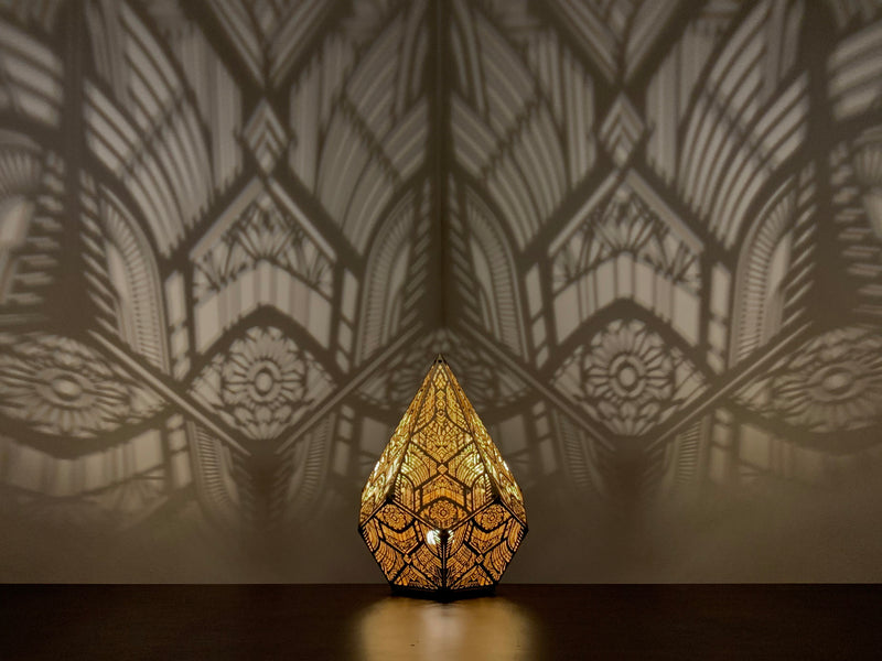 Golden Pointed Decorative Table Light