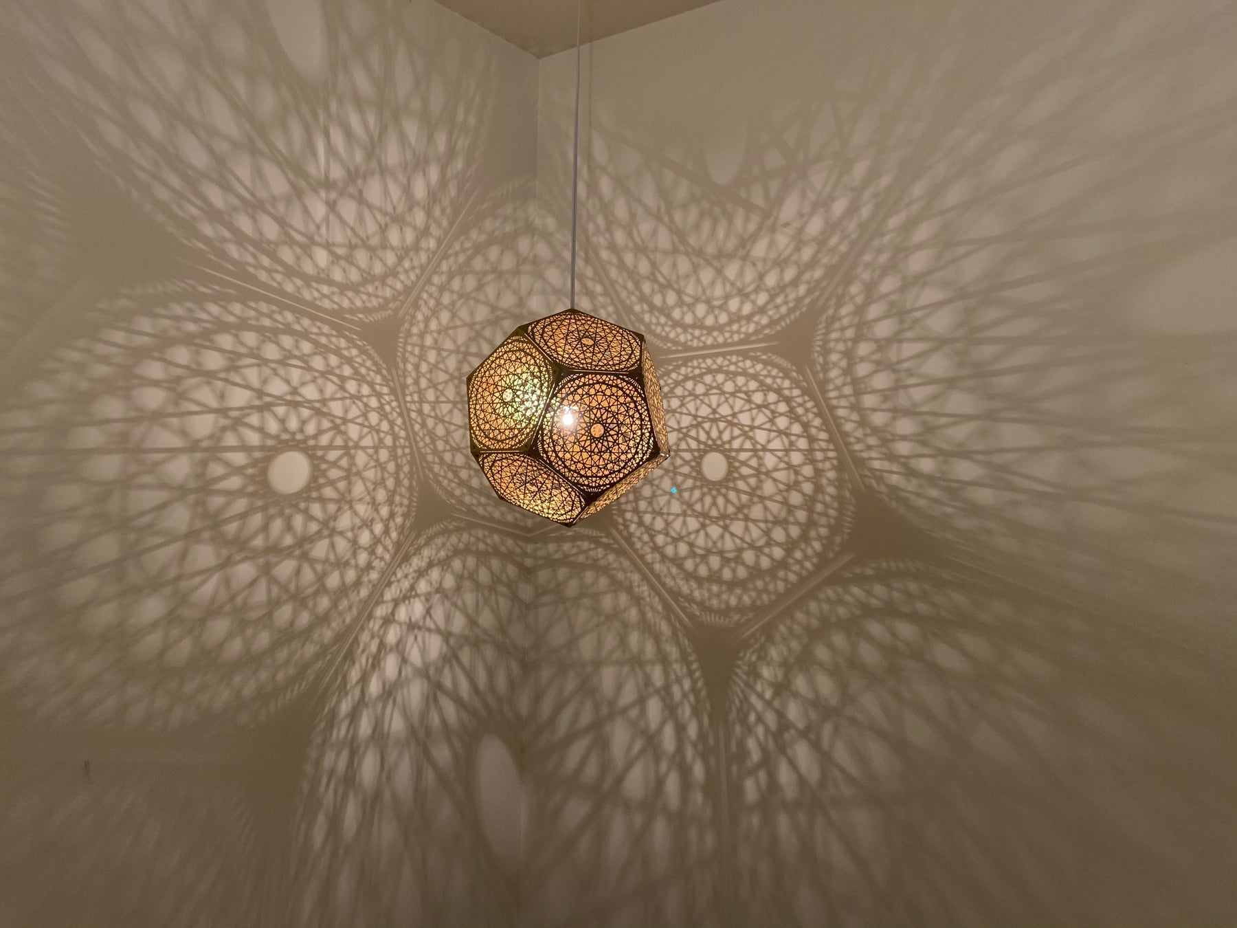Luxury Laser-Cut Hanging Lamp