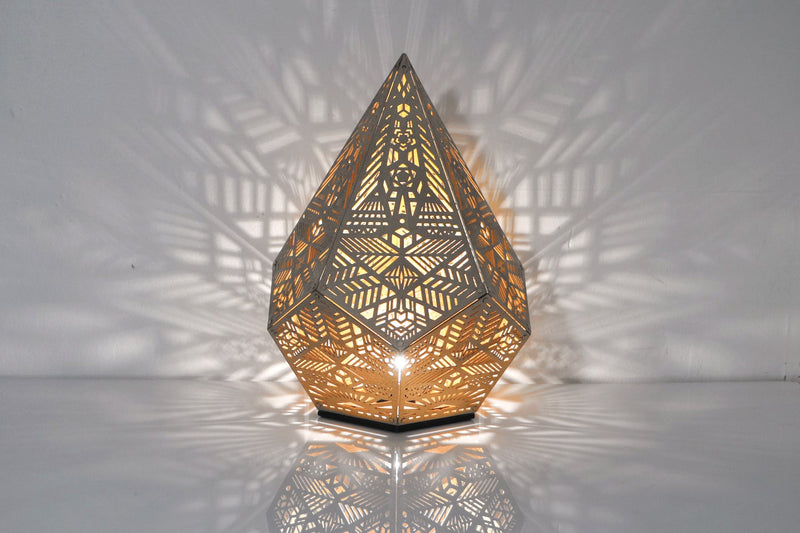 modern-shadow-pattern-table-light