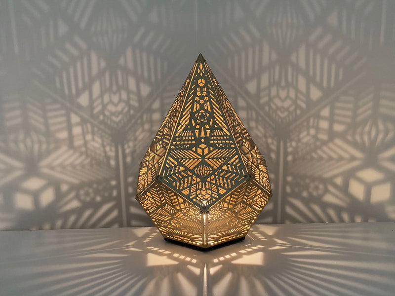 Modern Shadow Pattern Table Light