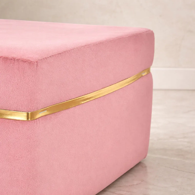 pink-velvet-ottoman-bench-with-golden-classic-legs