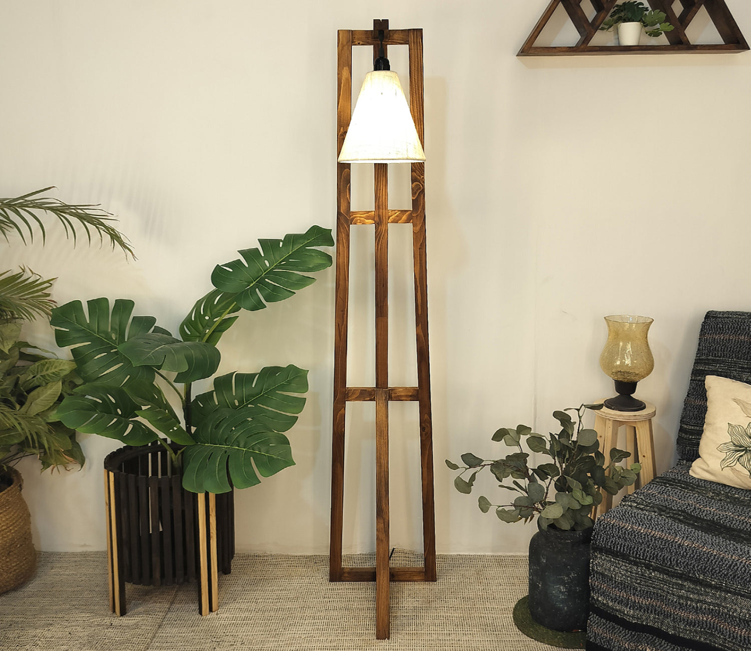 Premium Wooden Floor Lamp with Brown Base and Jute Fabric Lampshade