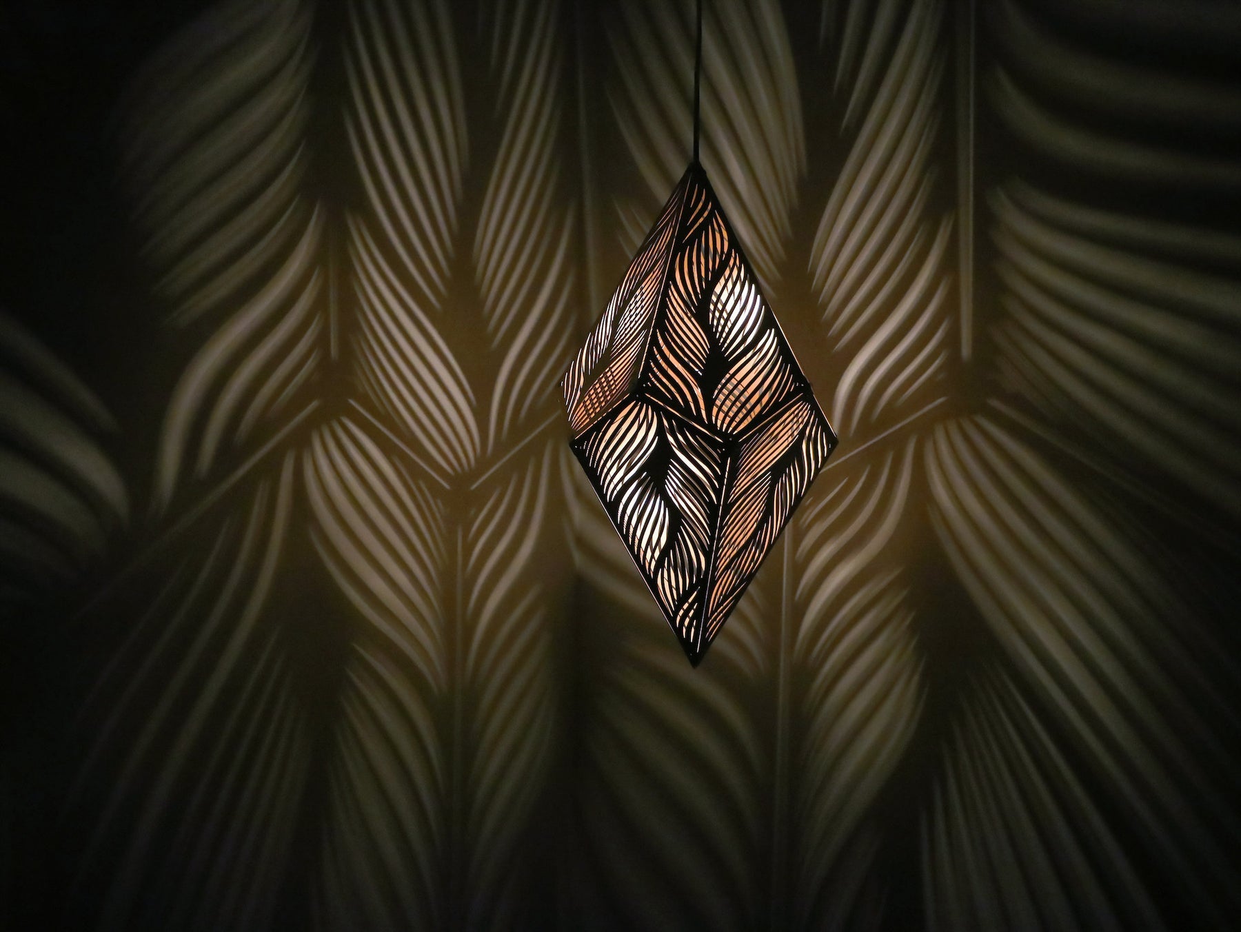 Stylish Laser-Cut Hanging Lamp