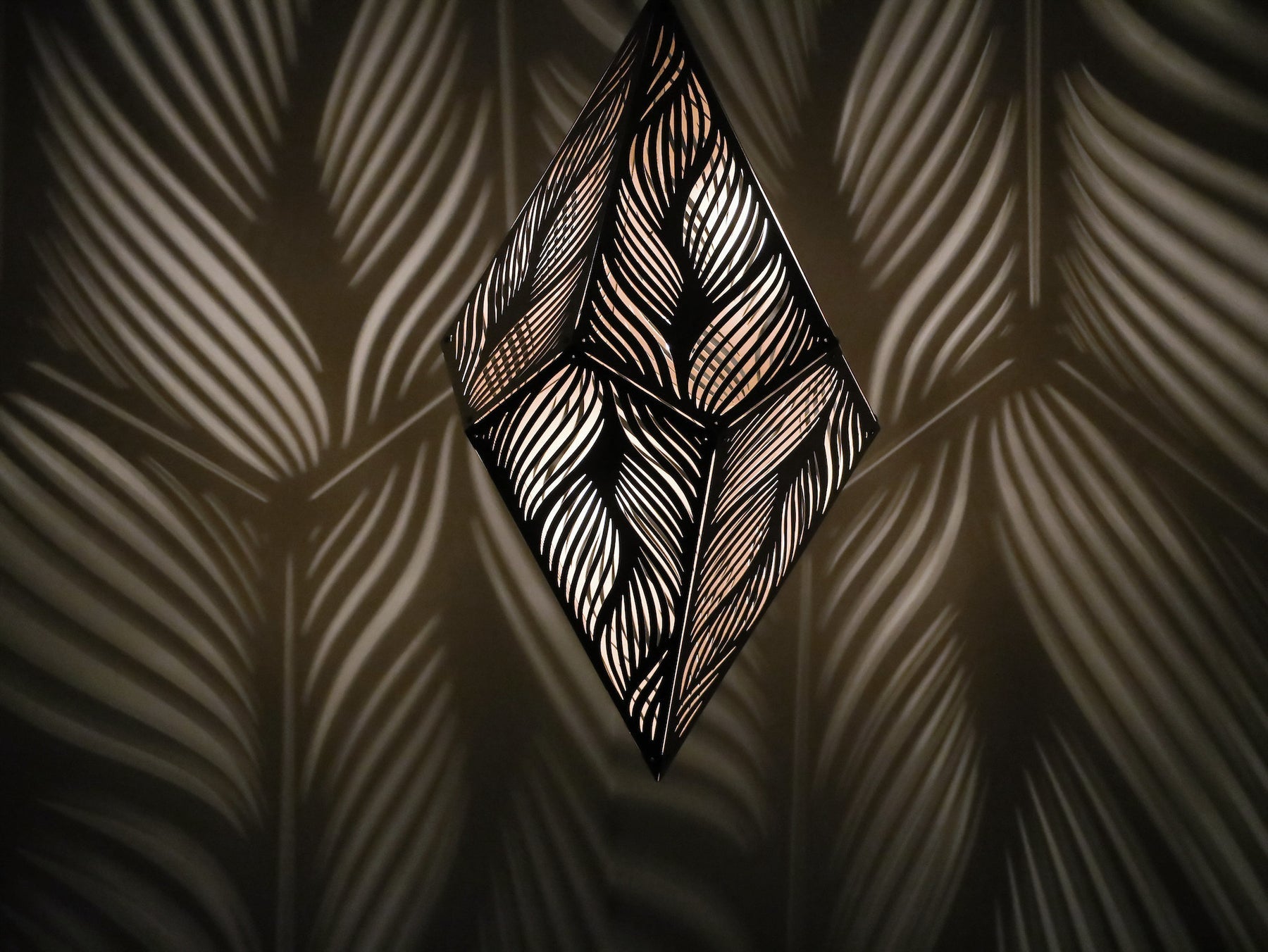 Stylish Laser-Cut Hanging Lamp