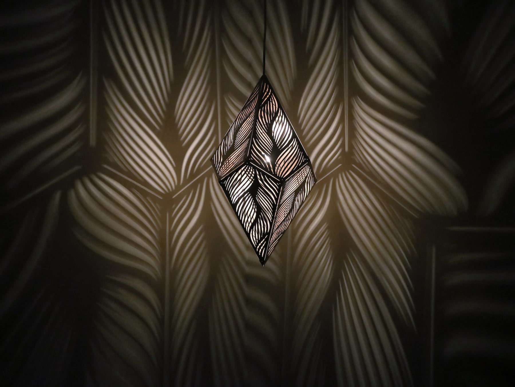 Stylish Laser-Cut Hanging Lamp