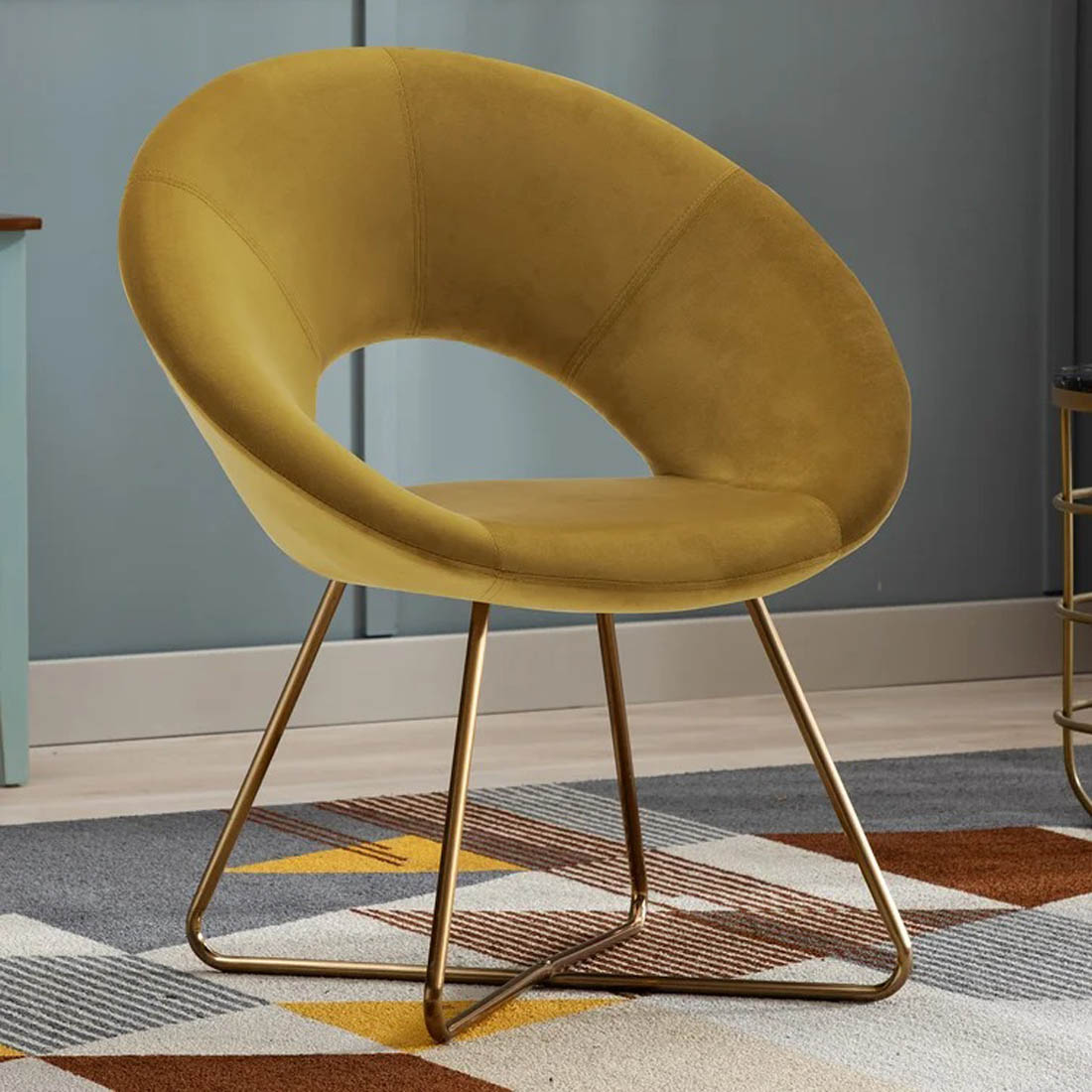 yellow accent chair