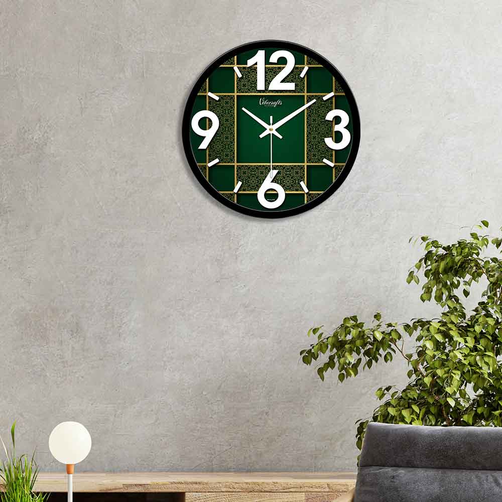 Colorful Design Wooden Wall Clock 